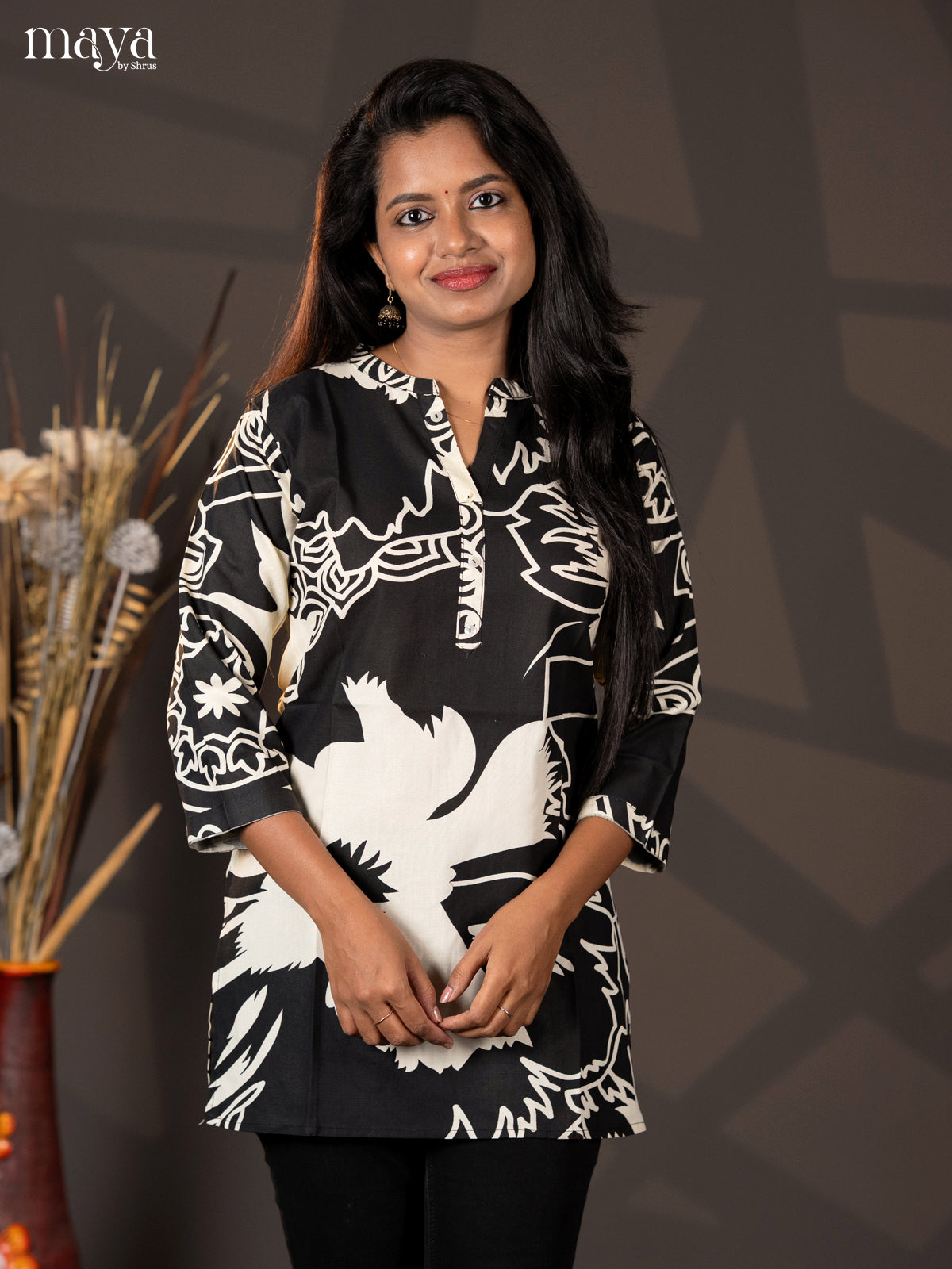 Black Abstract Printed Rayon Short Straight Kurta
