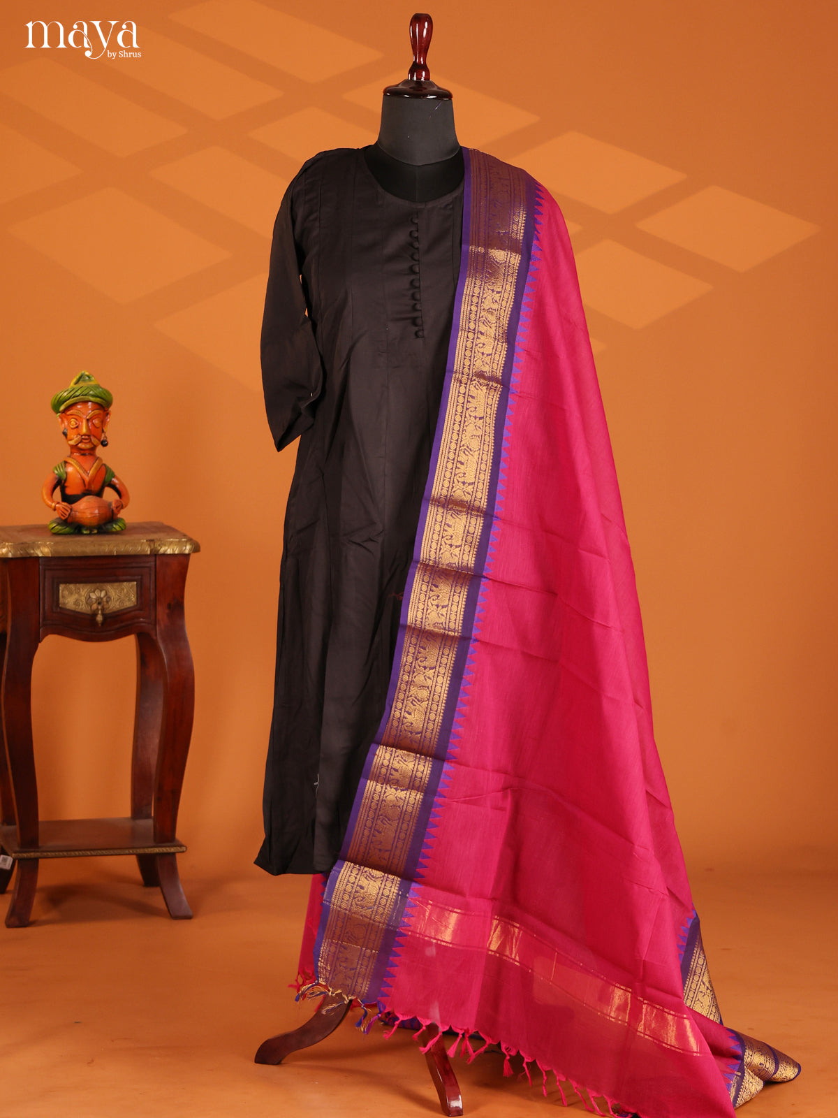 Pink Chettinad Cotton Dupatta with blue zari border