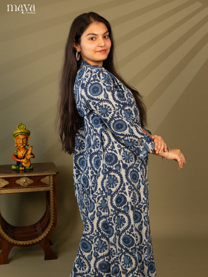 Blue Cotton Floral Print Kurti With Kantha Work