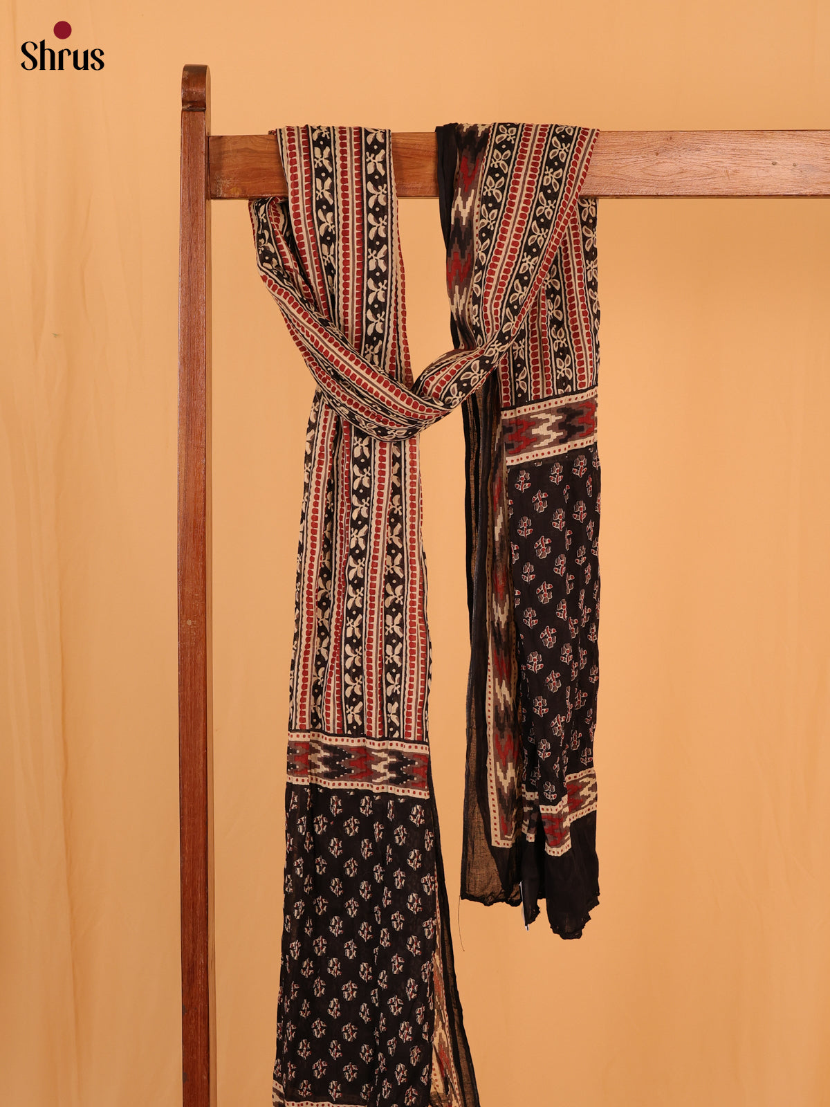 Cream With Black Floral Print Cotton Dupatta