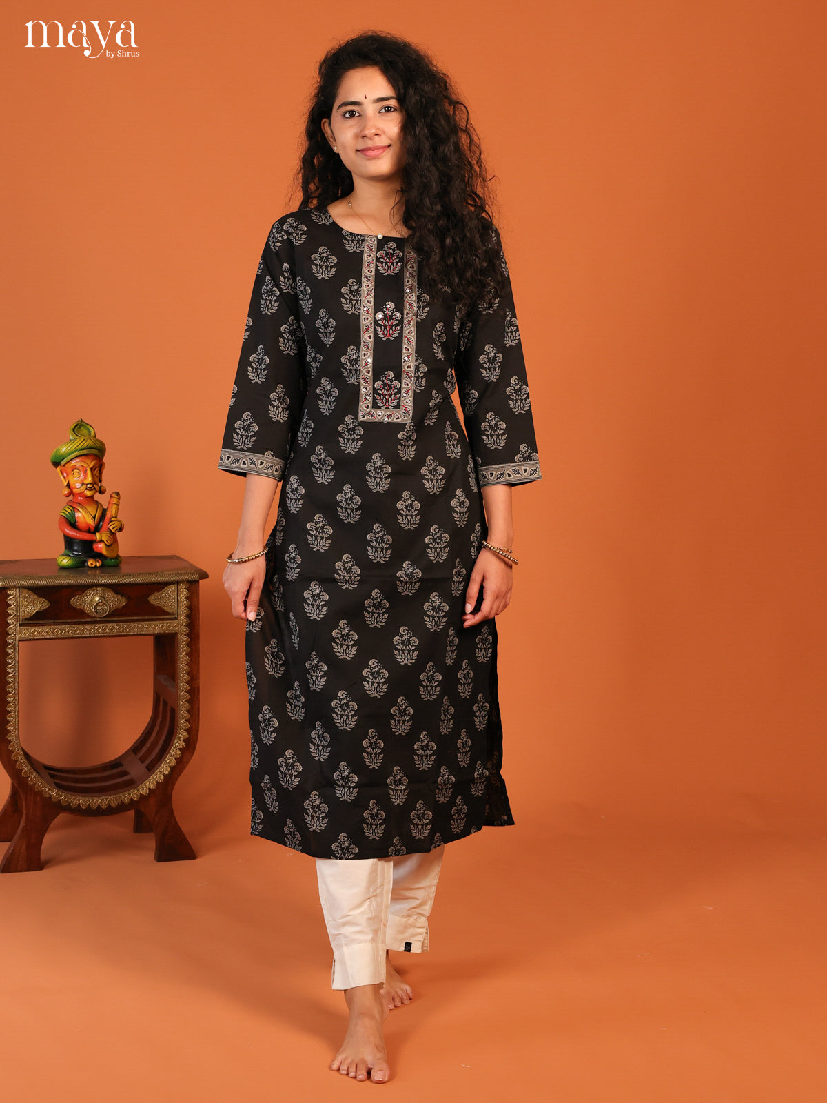 Black Floral Printed Cotton Kurti