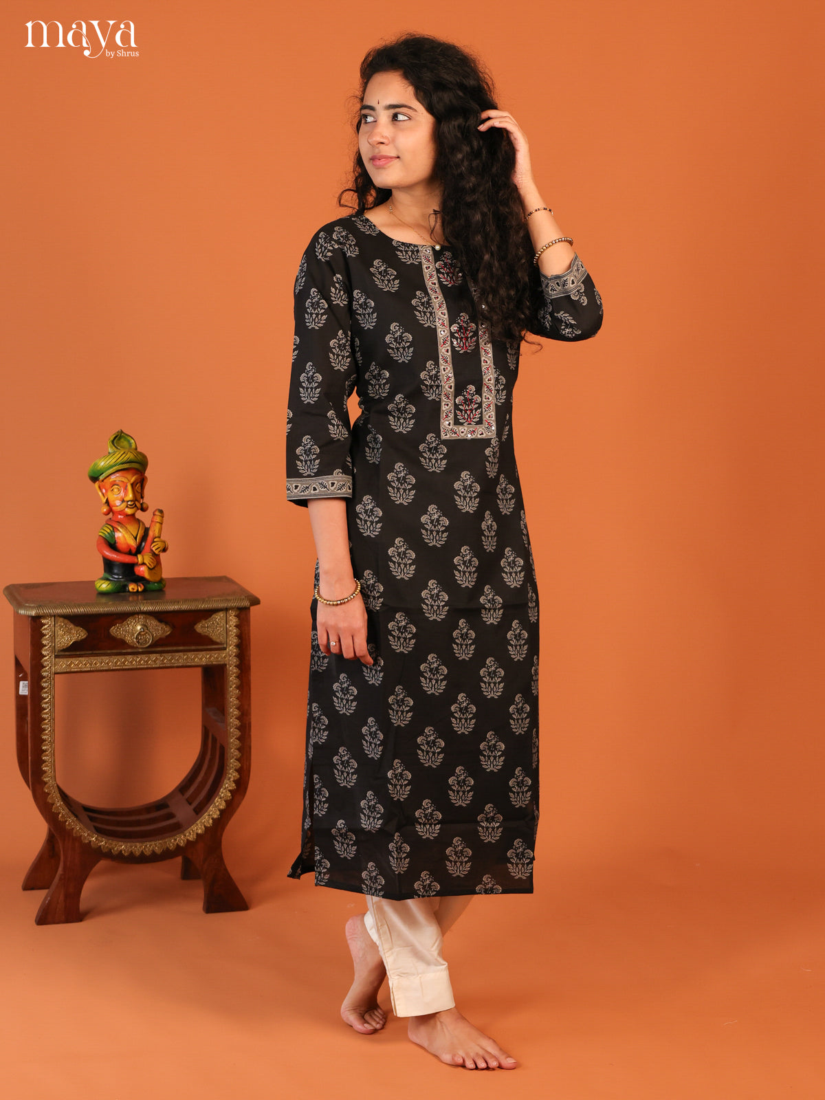 Black Floral Printed Cotton Kurti
