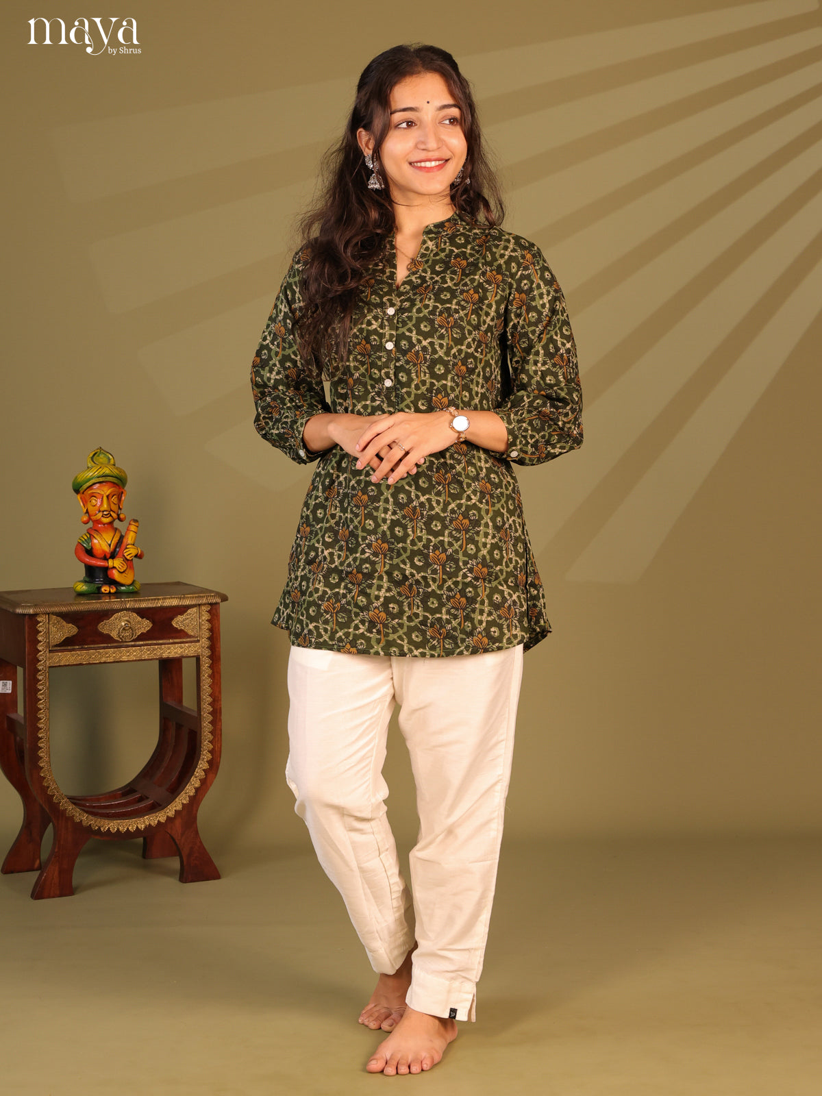 Floral Printed Green Rayon Short Kurti