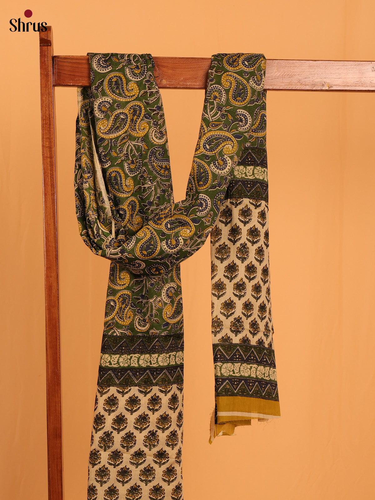 Green Kalamkari Cotton Dupatta - MCL28136