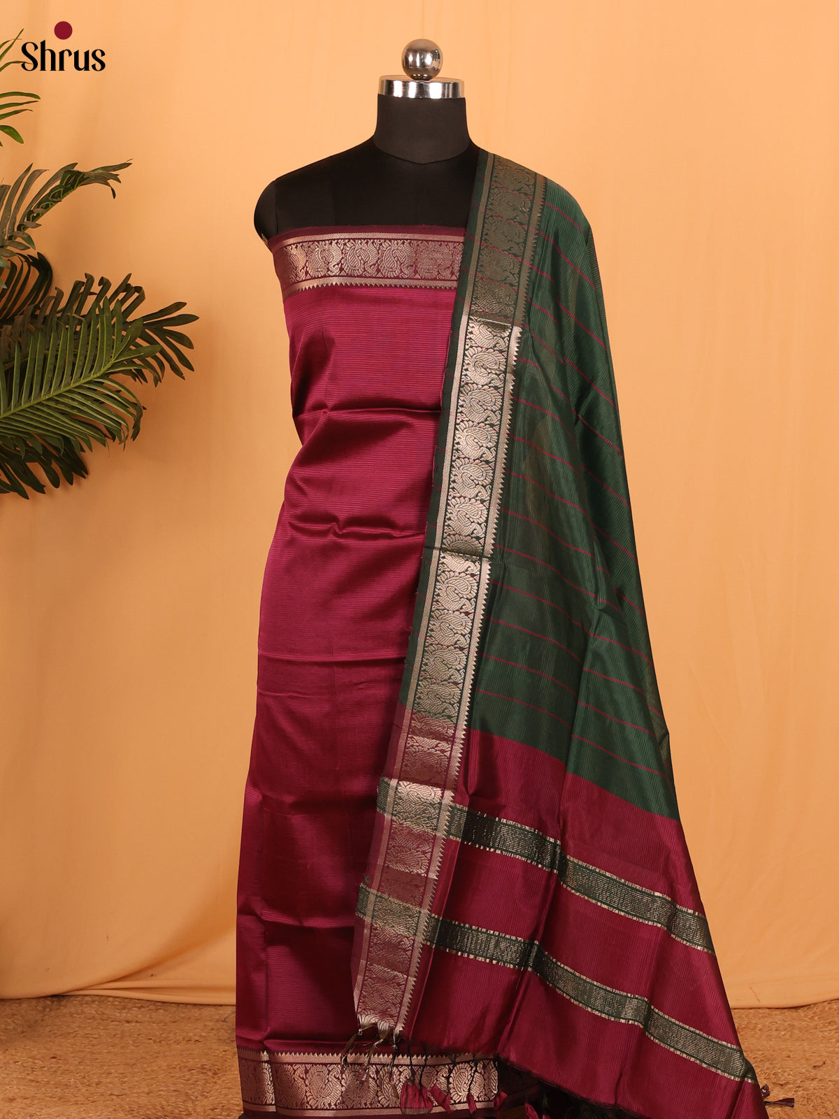 Maroon With Green Mangalagiri Cotton Unstitched Top & Dupatta - MDA04002
