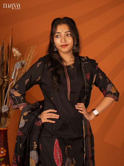 Embroidered Semi Georgette Black 3Pc Salwar Suit- Top, Bottom & Dupatta