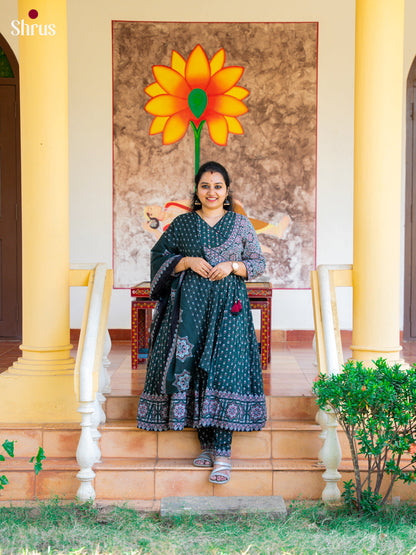 Green Cotton 3PC Salwar Suit with Ajrakh jPrint - Top, Bottom & Dupatta