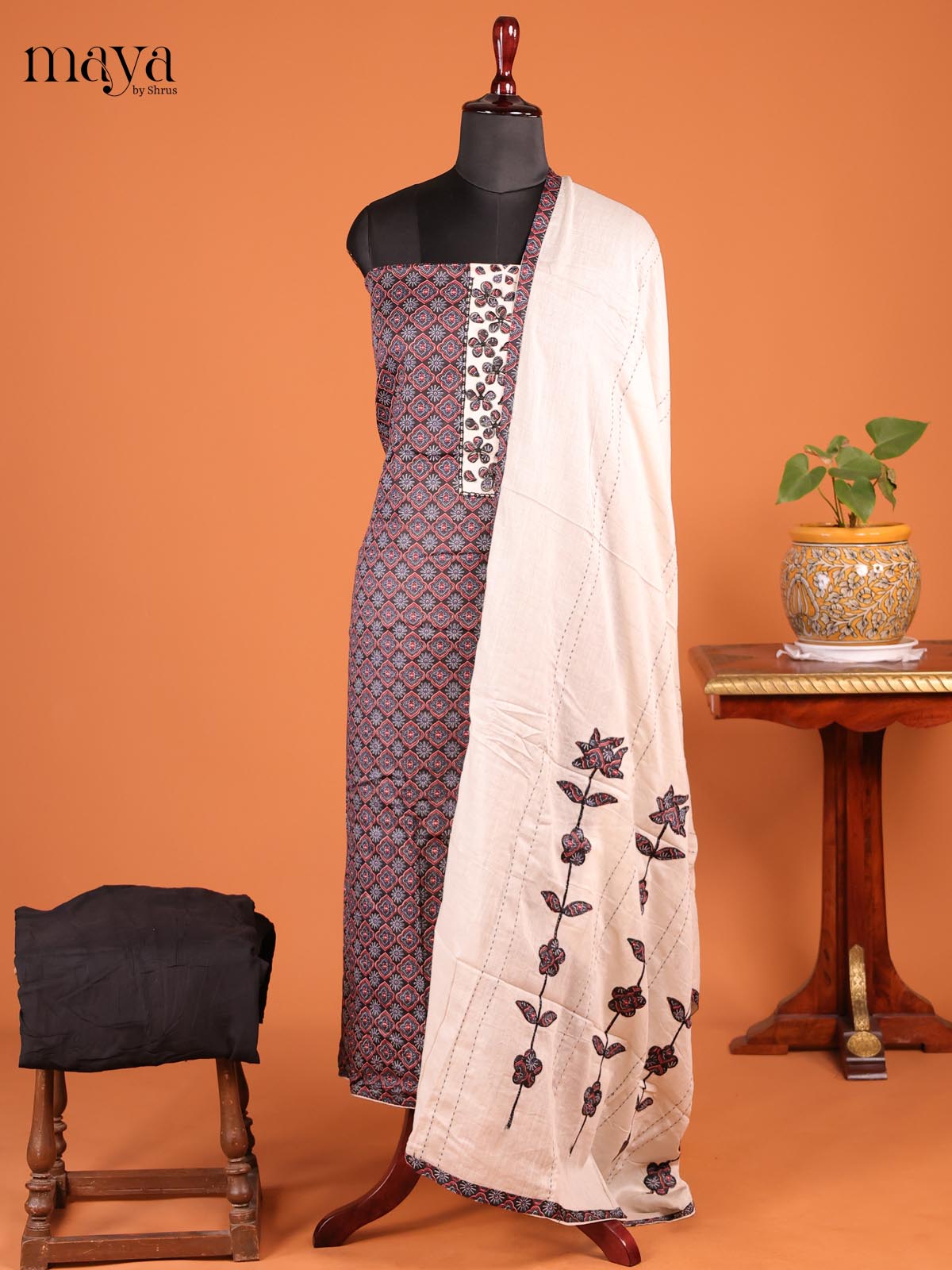 Elephant Black & Cream - MDD21039 - Cotton salwar