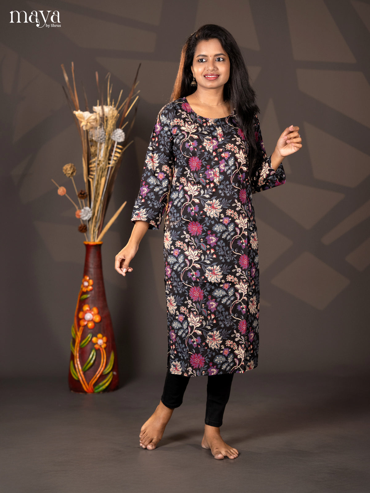 Black Floral Printed Cotton Straight Kurti