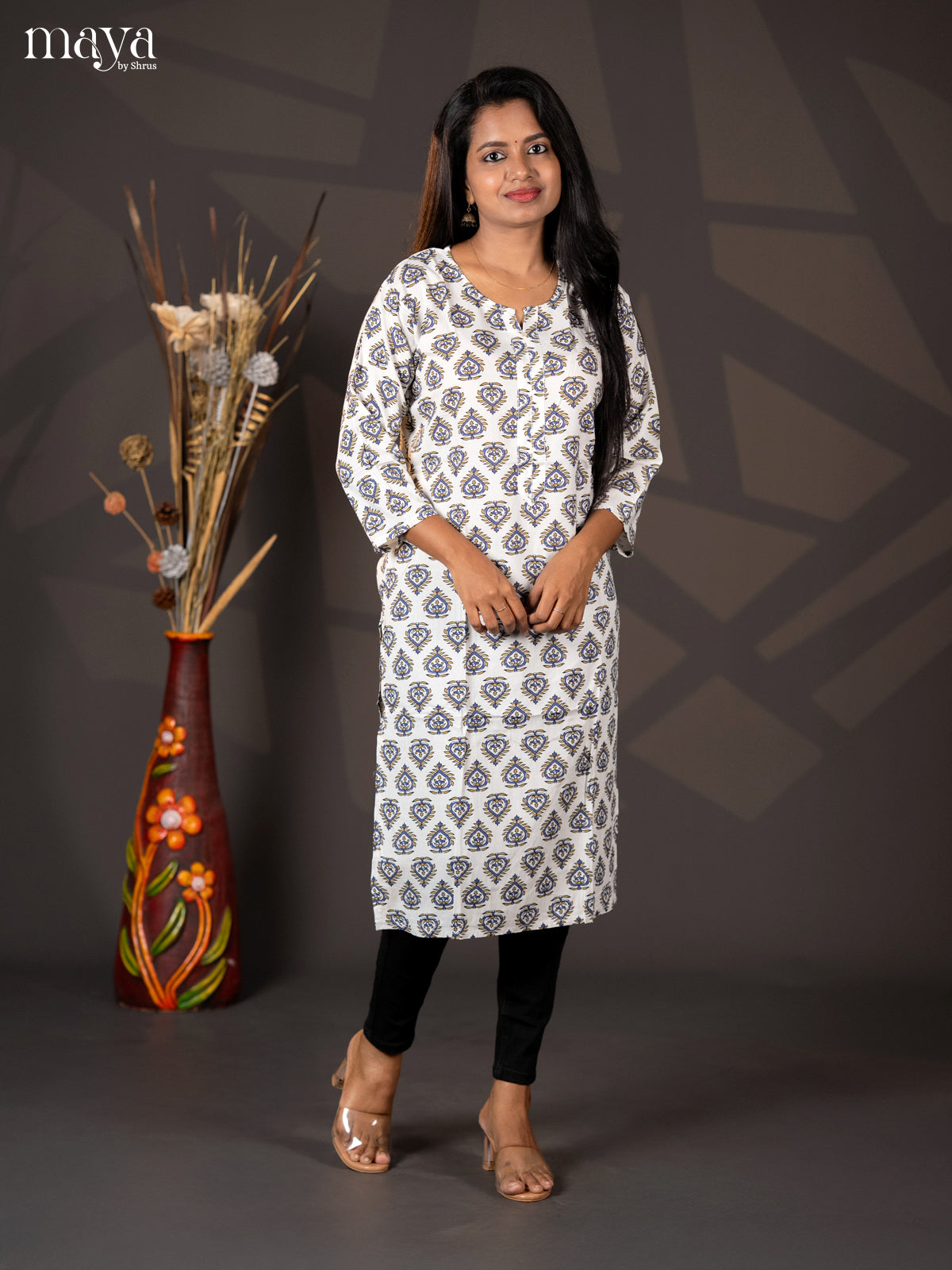 White Bagur printed Rayon Straight Kurti
