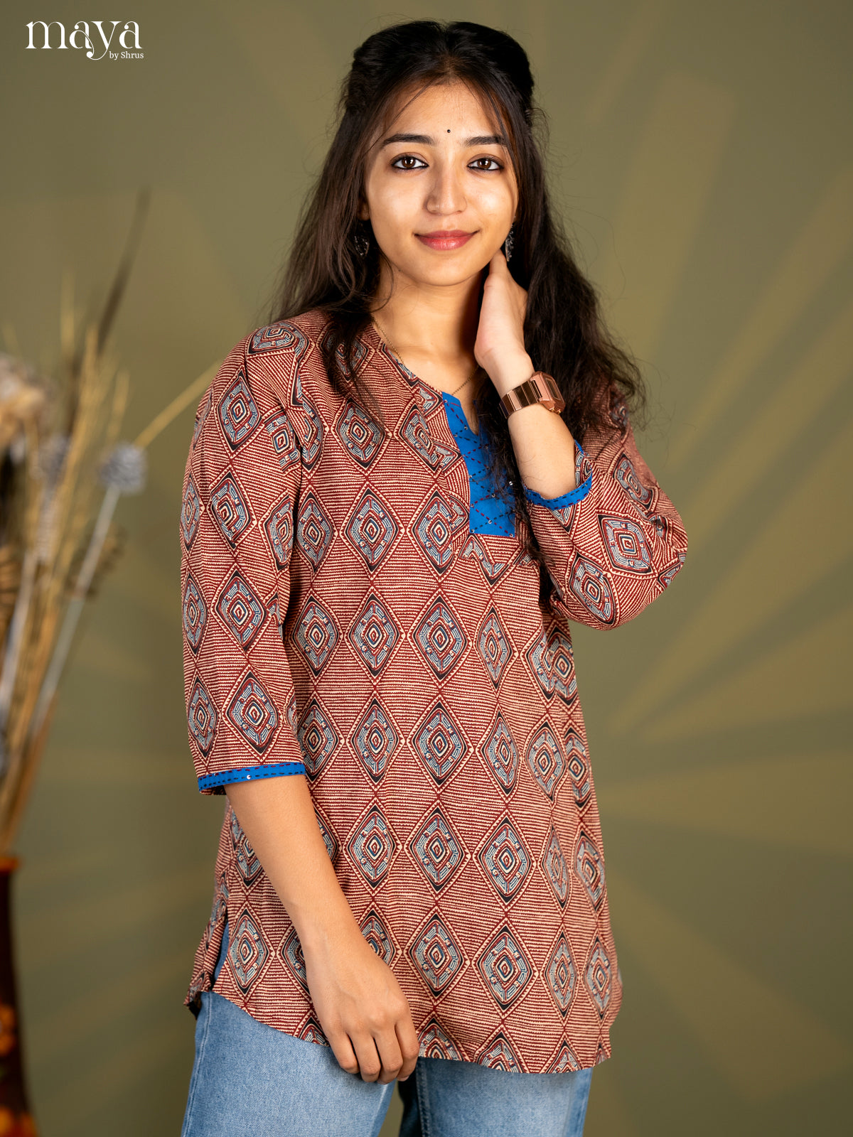 Maroon Geometric Printed Cotton Straight Short Kurta