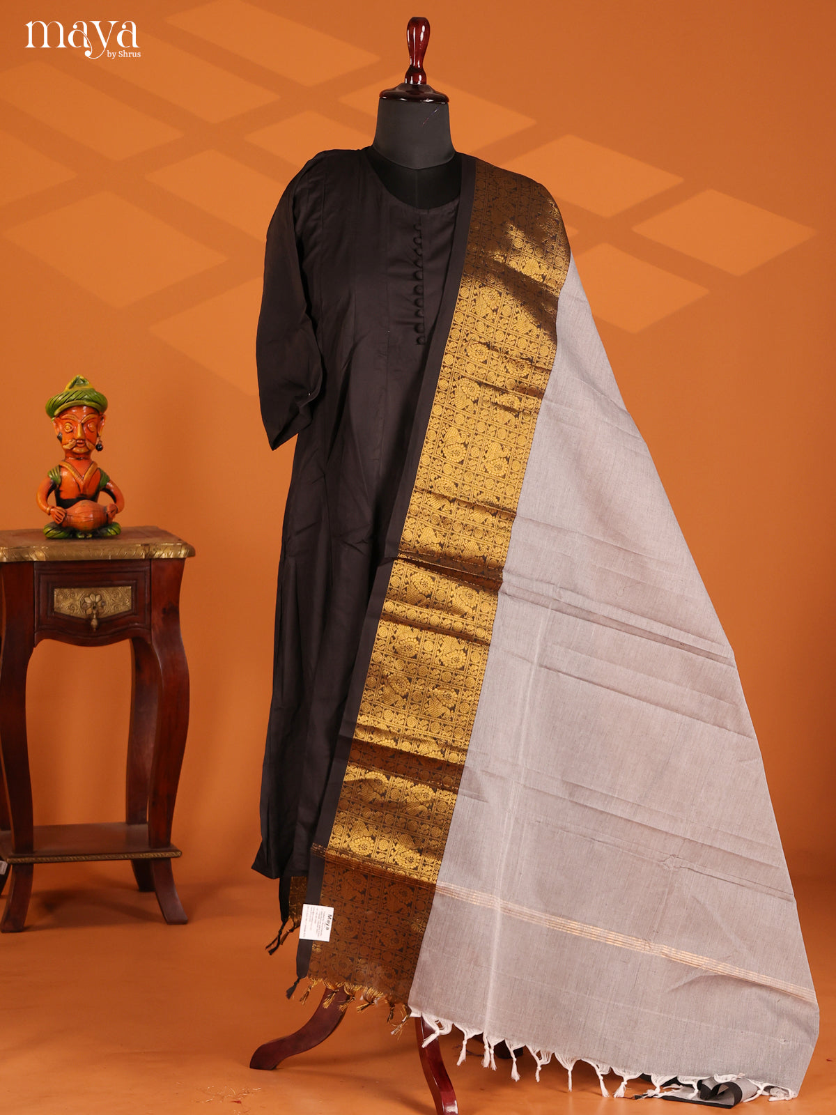 Grey Chettinad Cotton Dupatta with black zari border