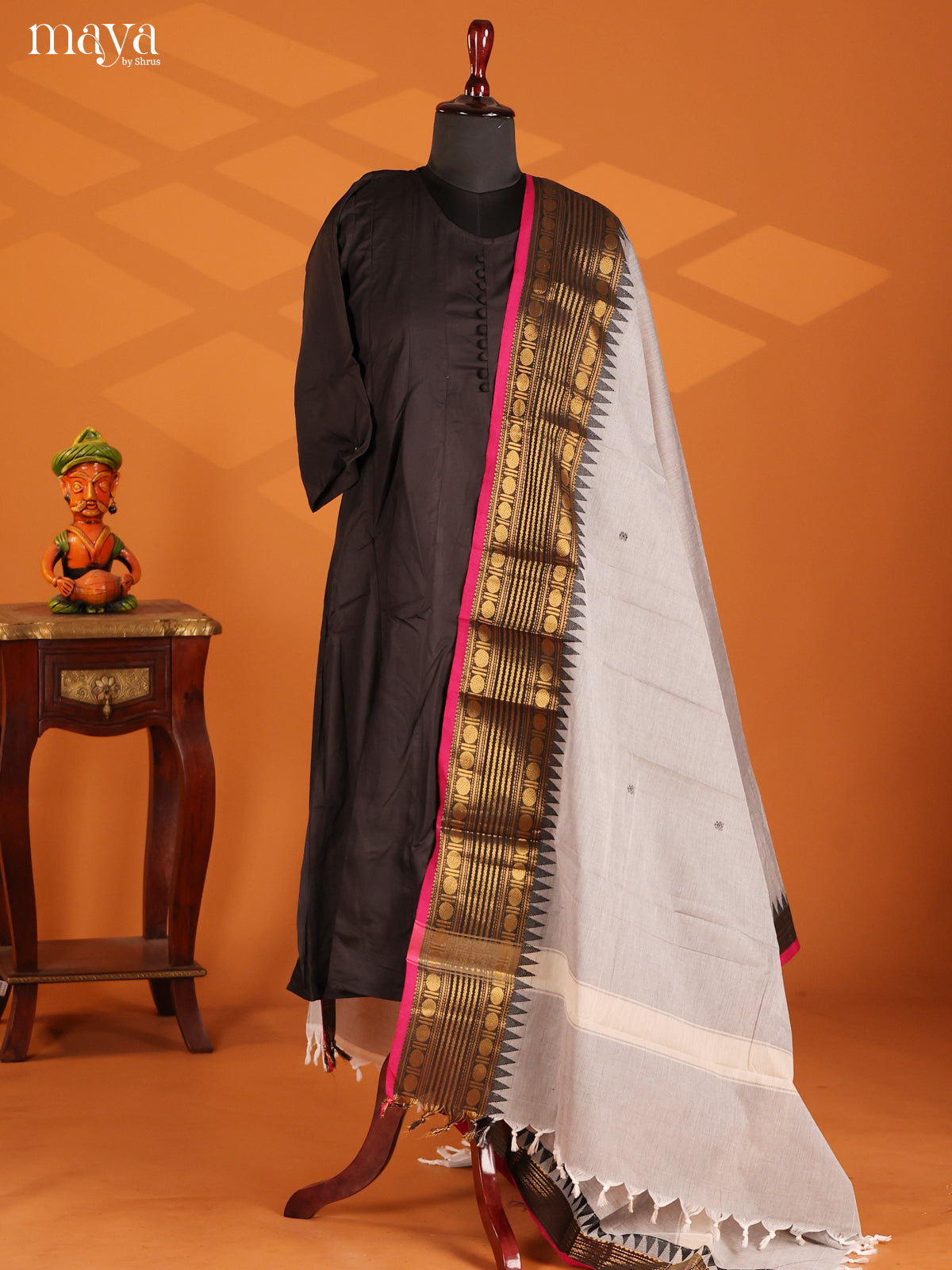 Grey Chettinad Cotton Dupatta with thread woven butta s, black zari border