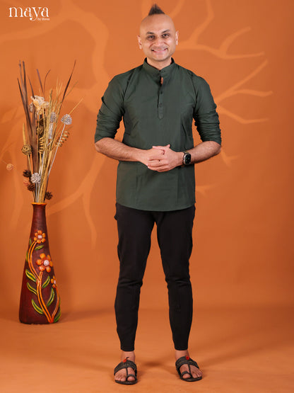 Dark Green Cotton Solid Short Men Kurta