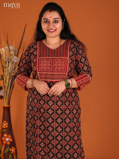 MDG24007-Readymade Kurti