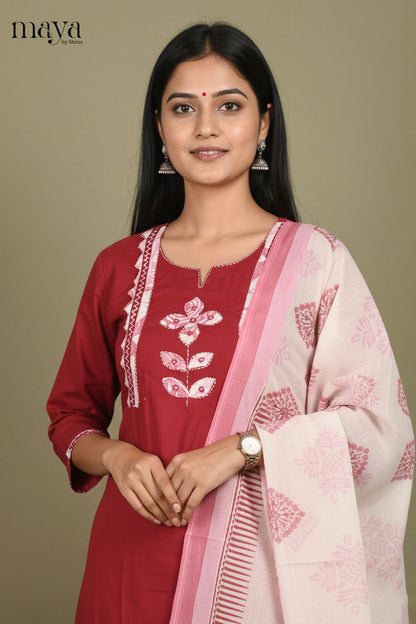 Red & Pink Floral Readymade 3 Piece Salwar Suit