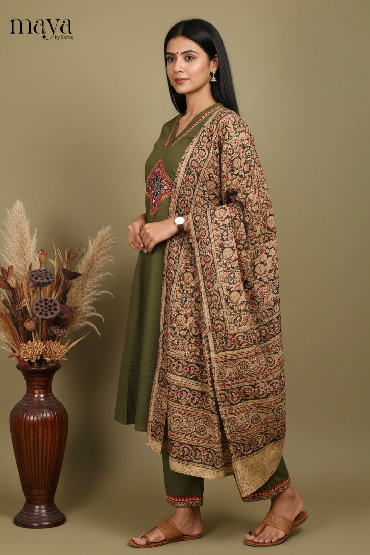 MDI06086-Readymade 3 Piece