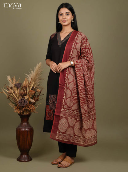 black Readymade Salwar with Printed Design-mdj16009