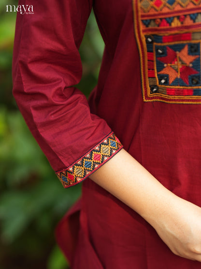 Stunning Maroon & Black Readymade 3 Piece Salwar with mirror embroidered neck yoke