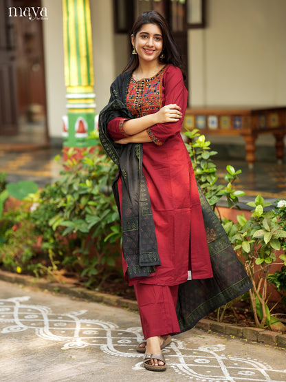 Stunning Maroon & Black Readymade 3 Piece Salwar with mirror embroidered neck yoke